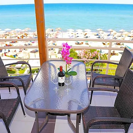 Vera Hotel